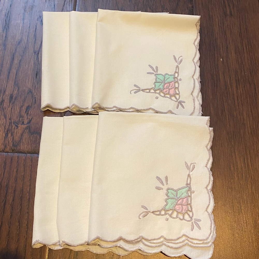 Set of 6 Vintage napkins with floral embroidery and cutouts 11.5”x12”